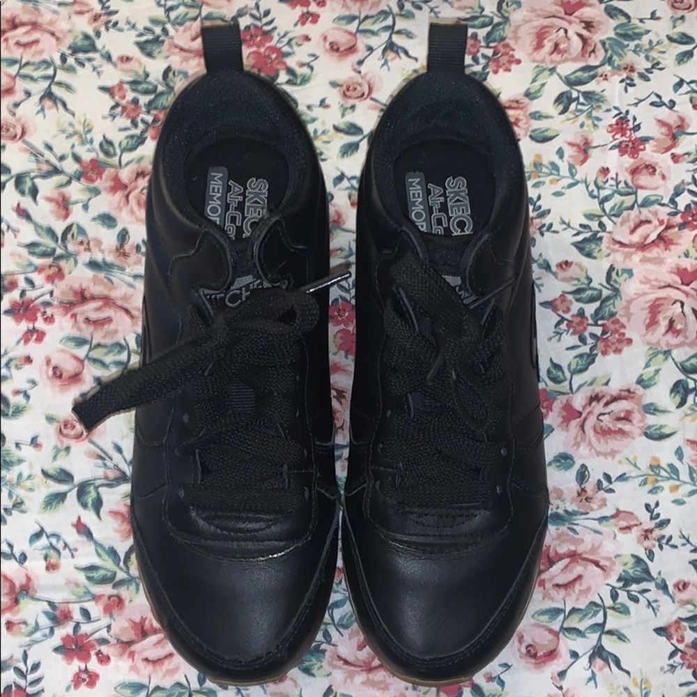 Black Skechers Air-Cooled Memory Foam sneakers